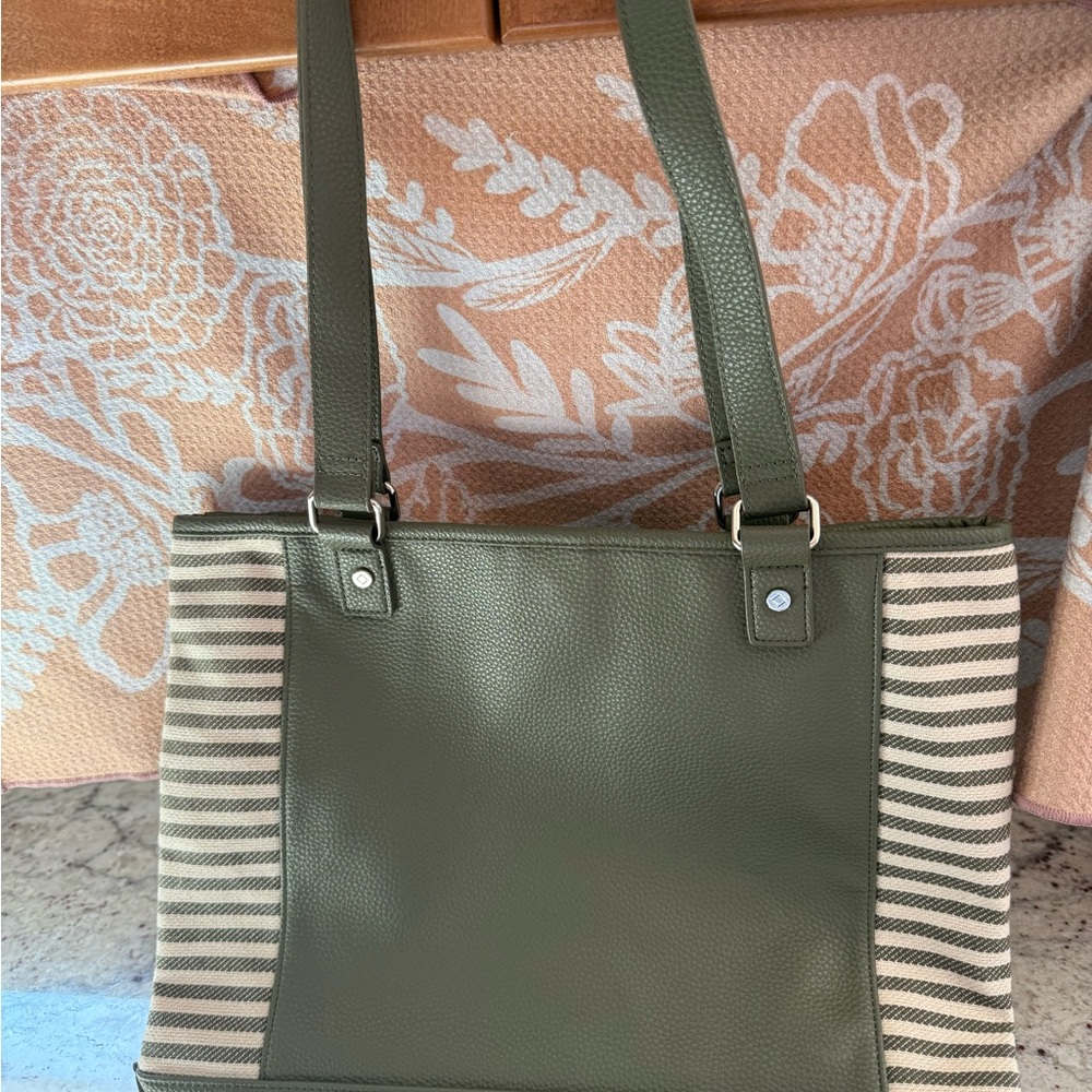 Elegant Olive Green Shoulder Bag